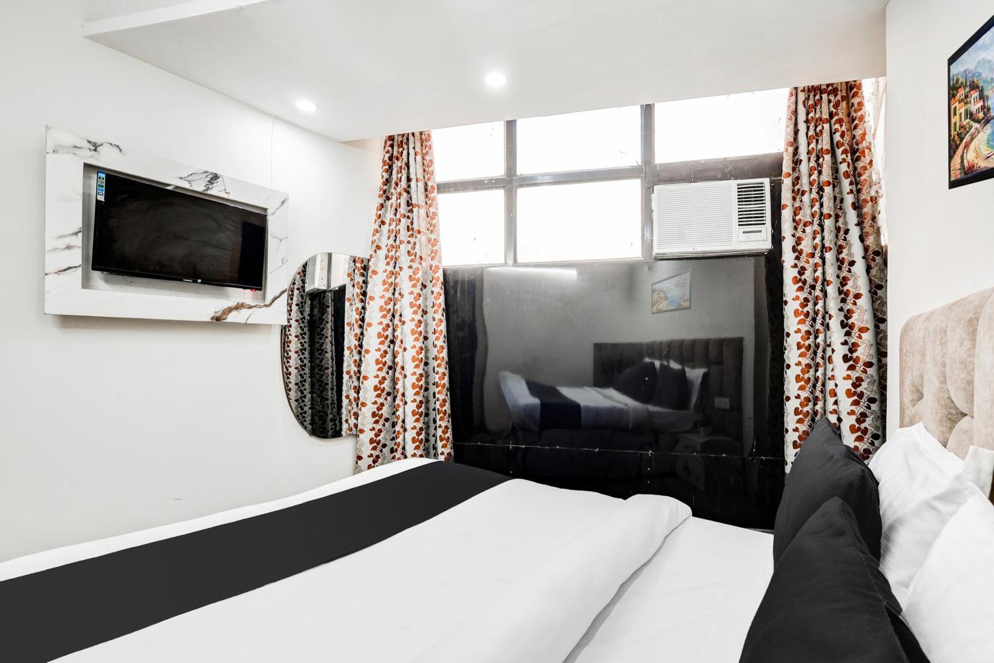 Hotel O Clock Tower Inn New Delhi Exterior photo